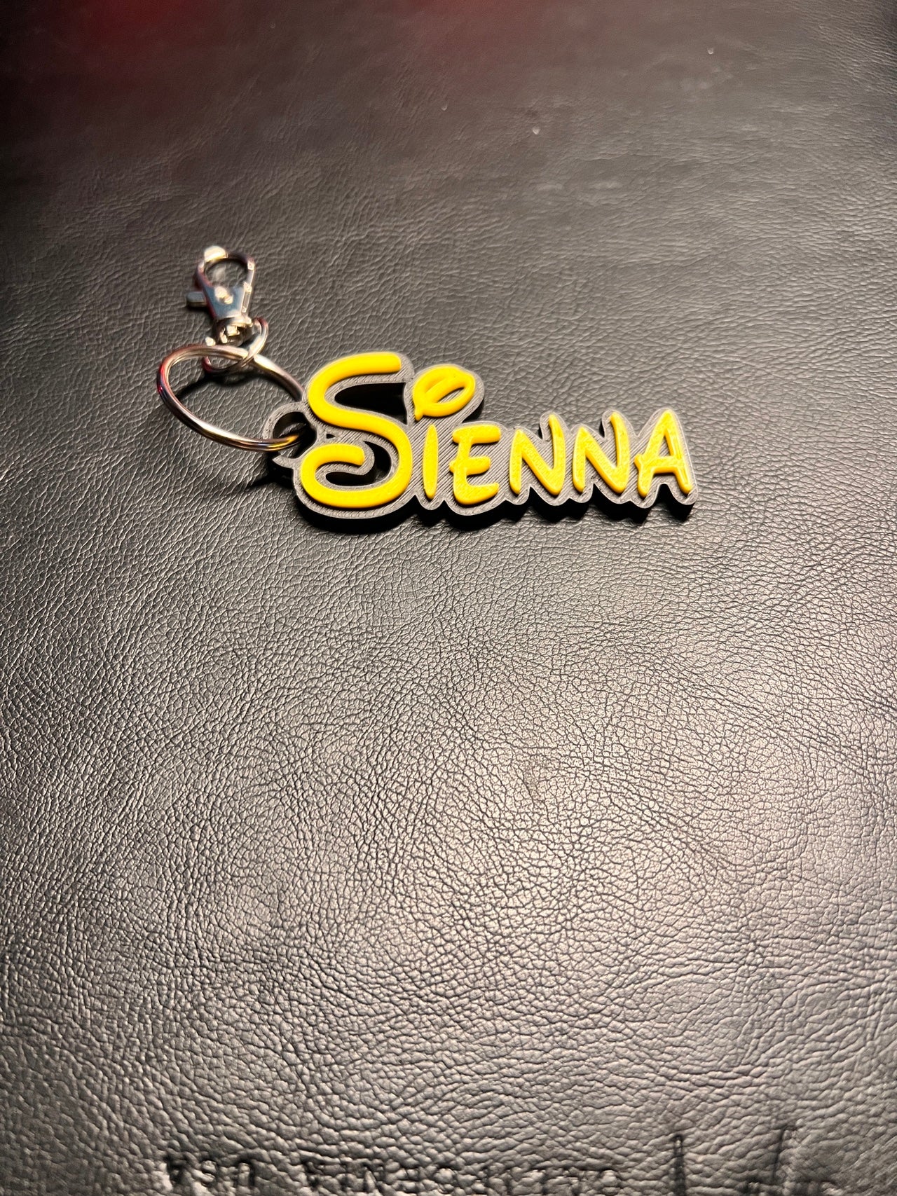 Personalised *TWO COLOUR* keyring 3d printed, Customisable. Name Keyring 75mm
