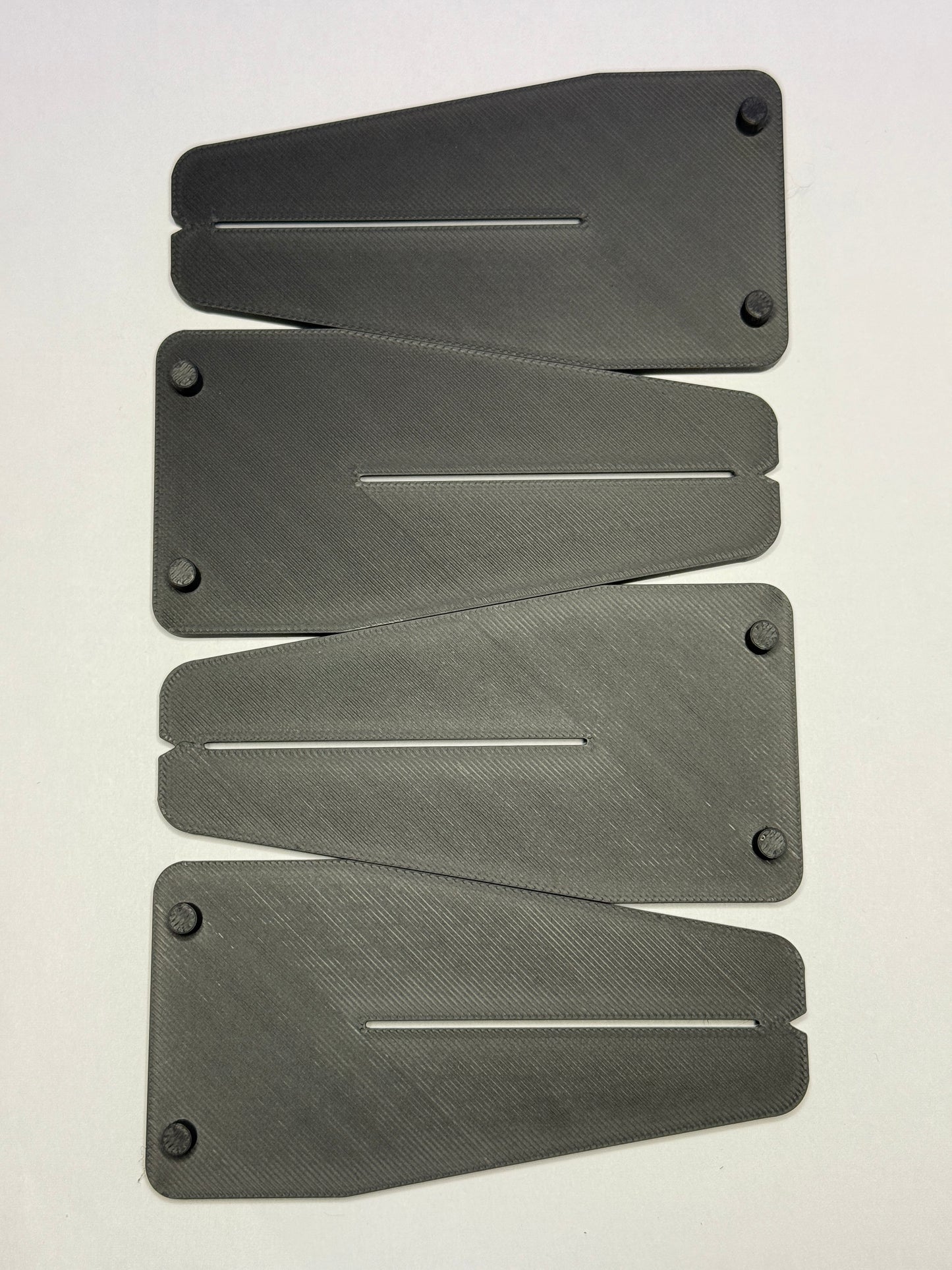 Concealed hinge door marker